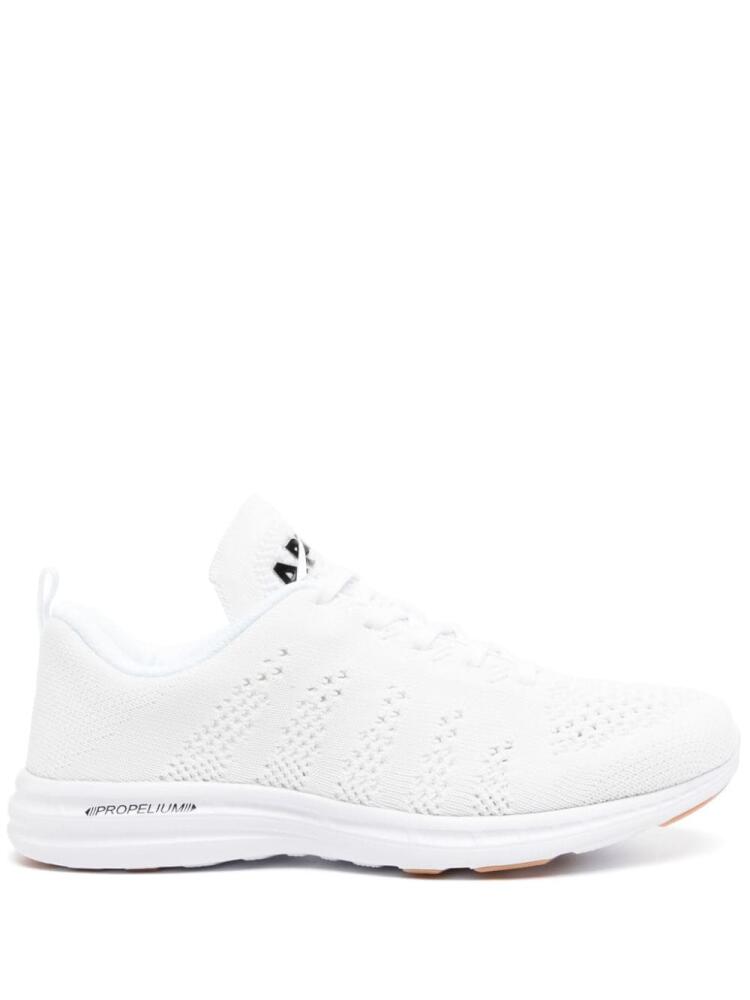 APL: ATHLETIC PROPULSION LABS Techloom Pro logo-embossed sneakers - White Cover