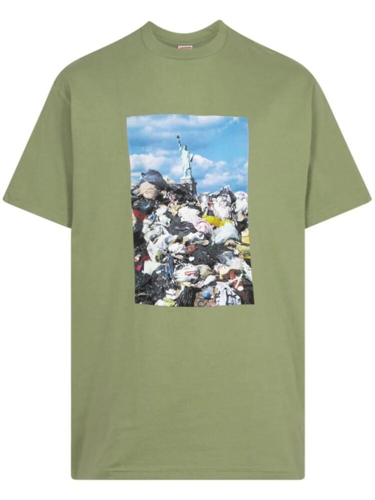 Supreme Trash photograph-print T-shirt - Green Cover