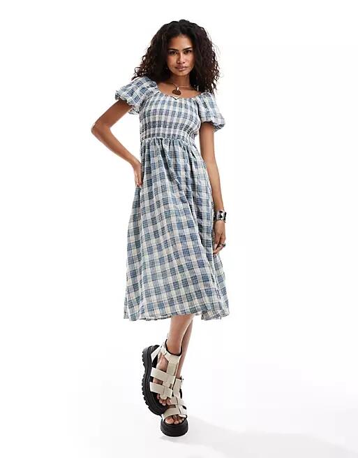 Daisy Street shirred top puff sleeve midi smock dress in blue plaid Cover