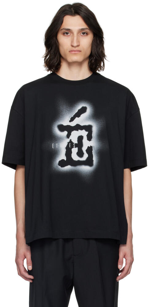 Études Black Spirit Mystery T-Shirt Cover