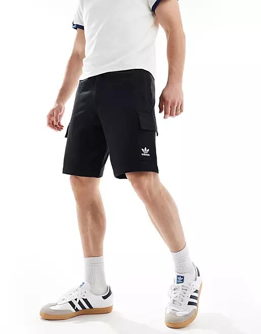 adidas Originals essential cargo shorts in black Cover