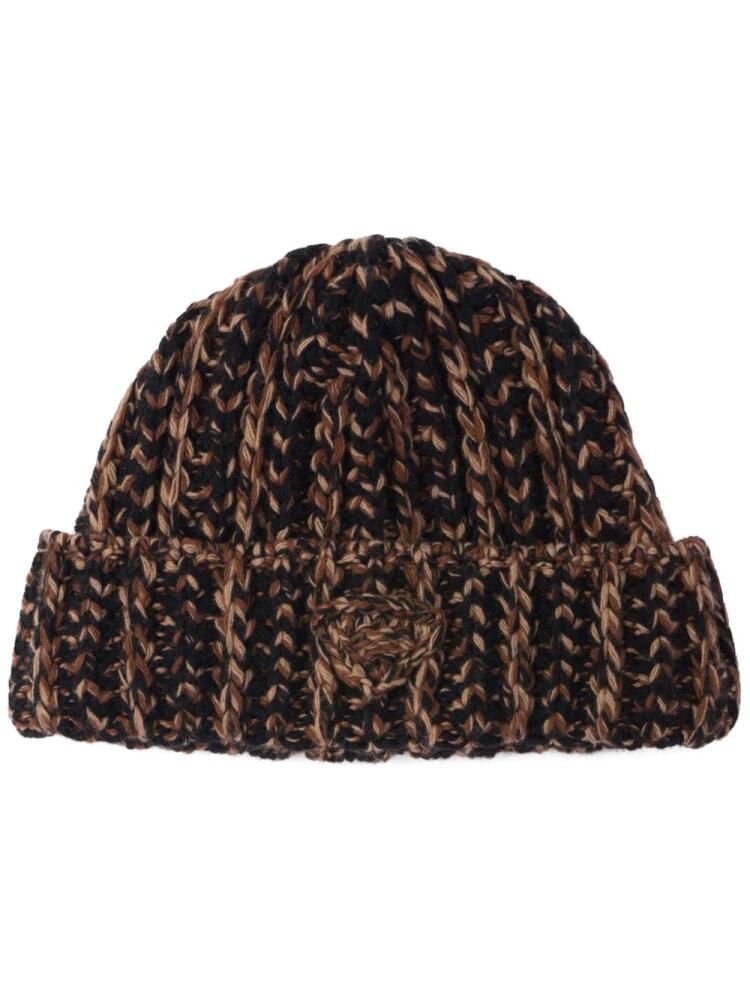 Prada triangle-logo ribbed-knit beanie - Brown Cover