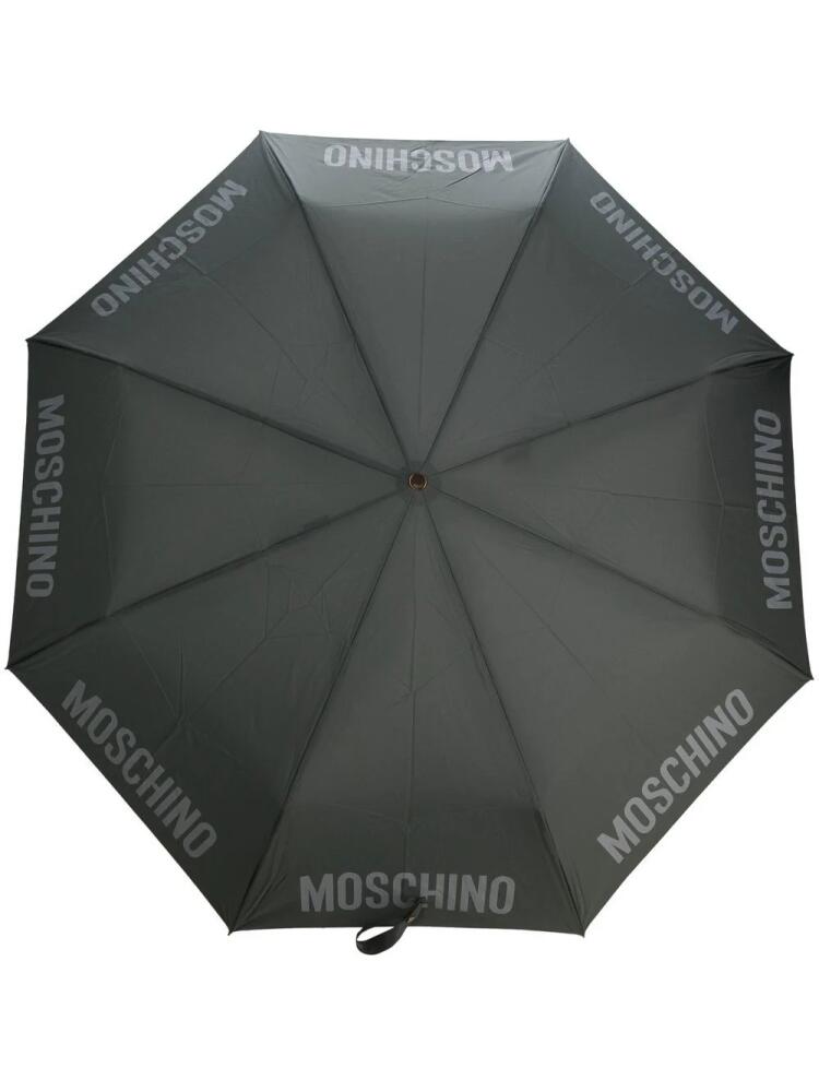 Moschino logo-print compact umbrella - Grey Cover