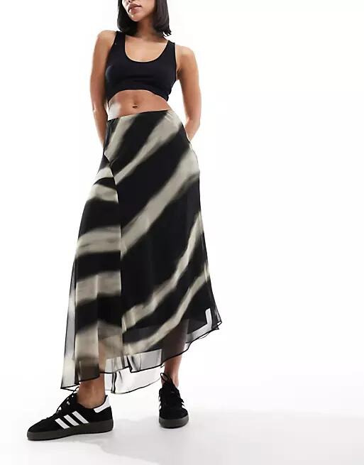 Mango printed midi skirt in black Cover