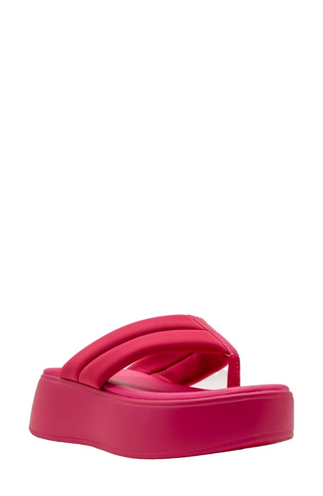 Volatile La Paz Water Resistant Platform Flip Flop in Fuchsia Cover