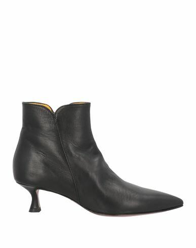 Mara Bini Woman Ankle boots Black Leather Cover