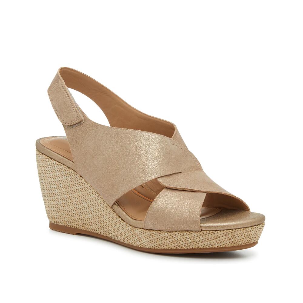 Hush Puppies Griffon Wedge Sandal | Women's | Gilver Bronze Metallic Cover