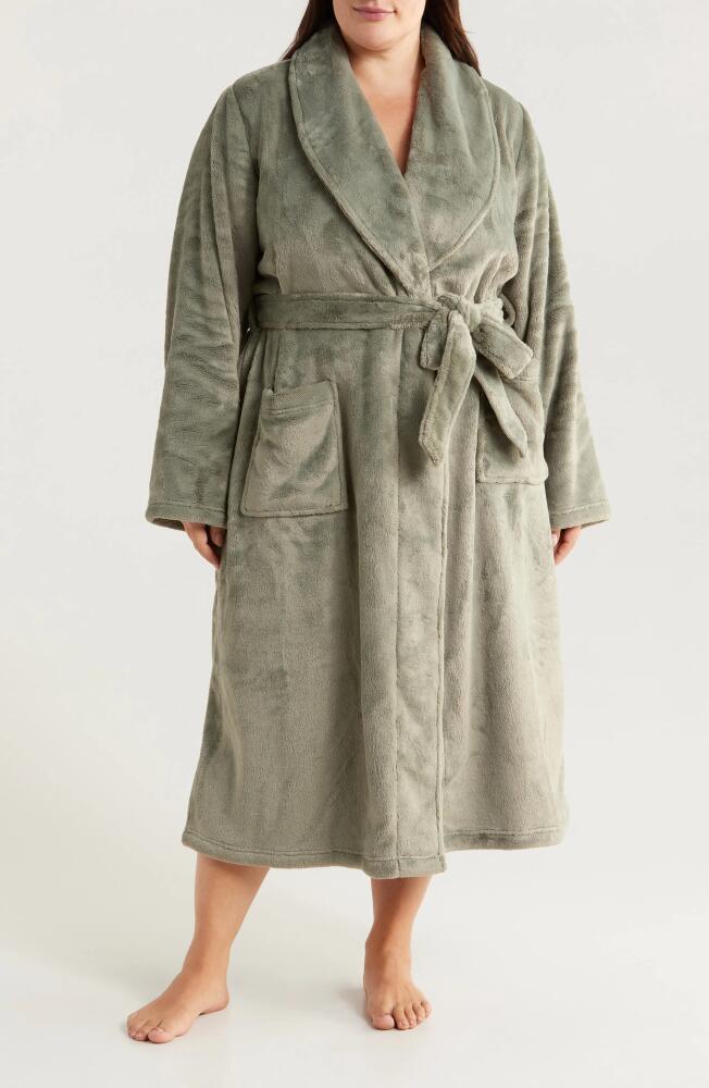 Nordstrom Shawl Collar Plush Robe in Green Halo Cover