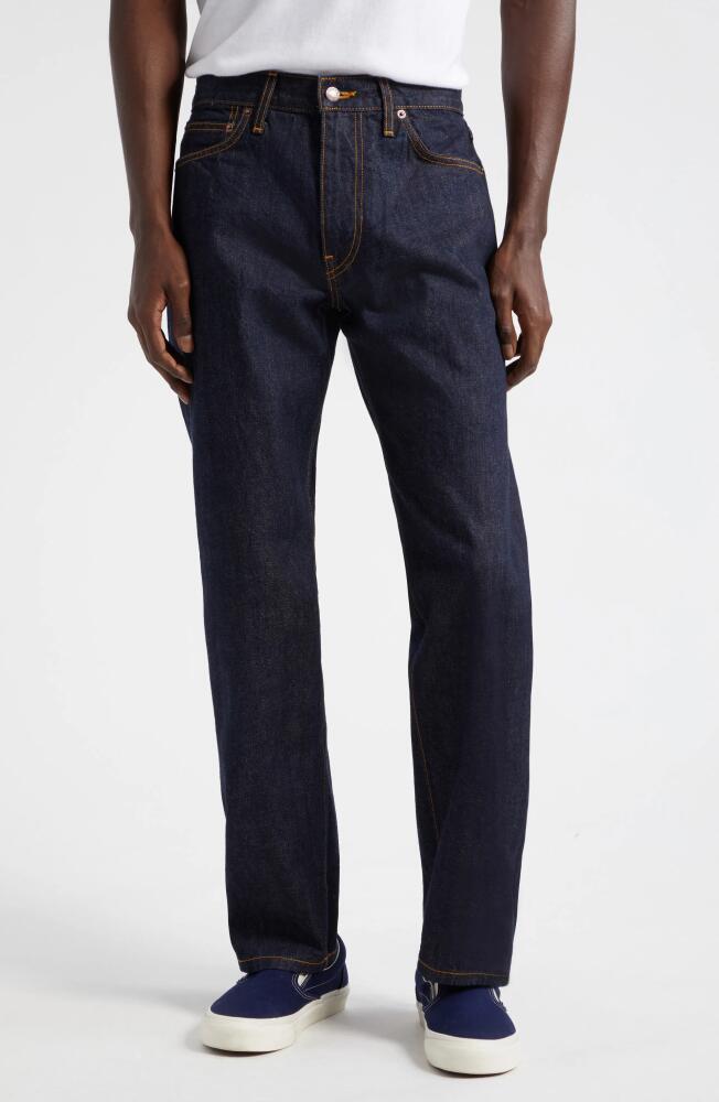 Noah Selvedge Straight Leg Jeans in Indigo Cover