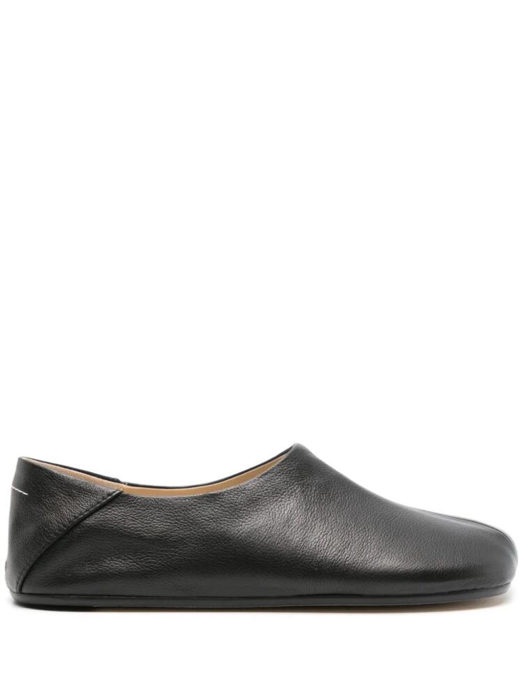 MM6 Maison Margiela asymmetric-toe leather slippers - Black Cover