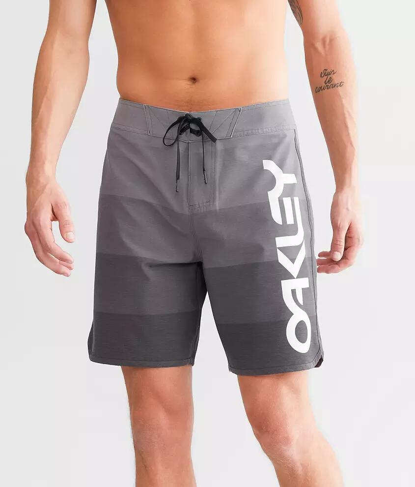 Oakley Retro Mark O Hydrolix Stretch Boardshort Cover