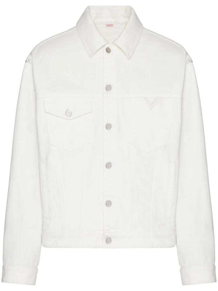 Valentino Garavani logo-plaque denim jacket - White Cover