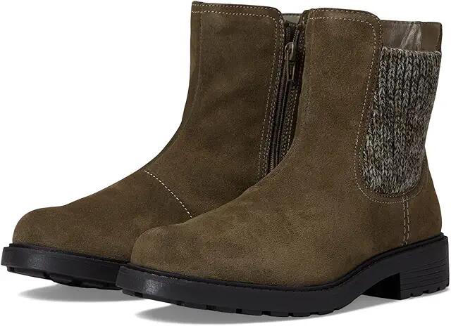 Clarks Opal Sky (Dark Olive Suede) Women's Boots Cover