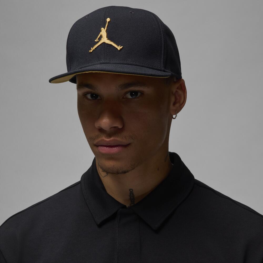 Jordan Jumpman Pro Adjustable Cap in Black Cover