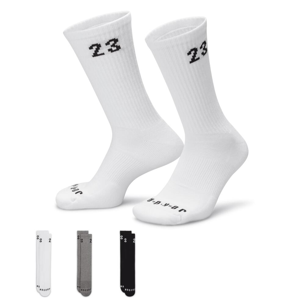 Jordan Essentials Crew Socks (3 Pairs) in Multicolor Cover