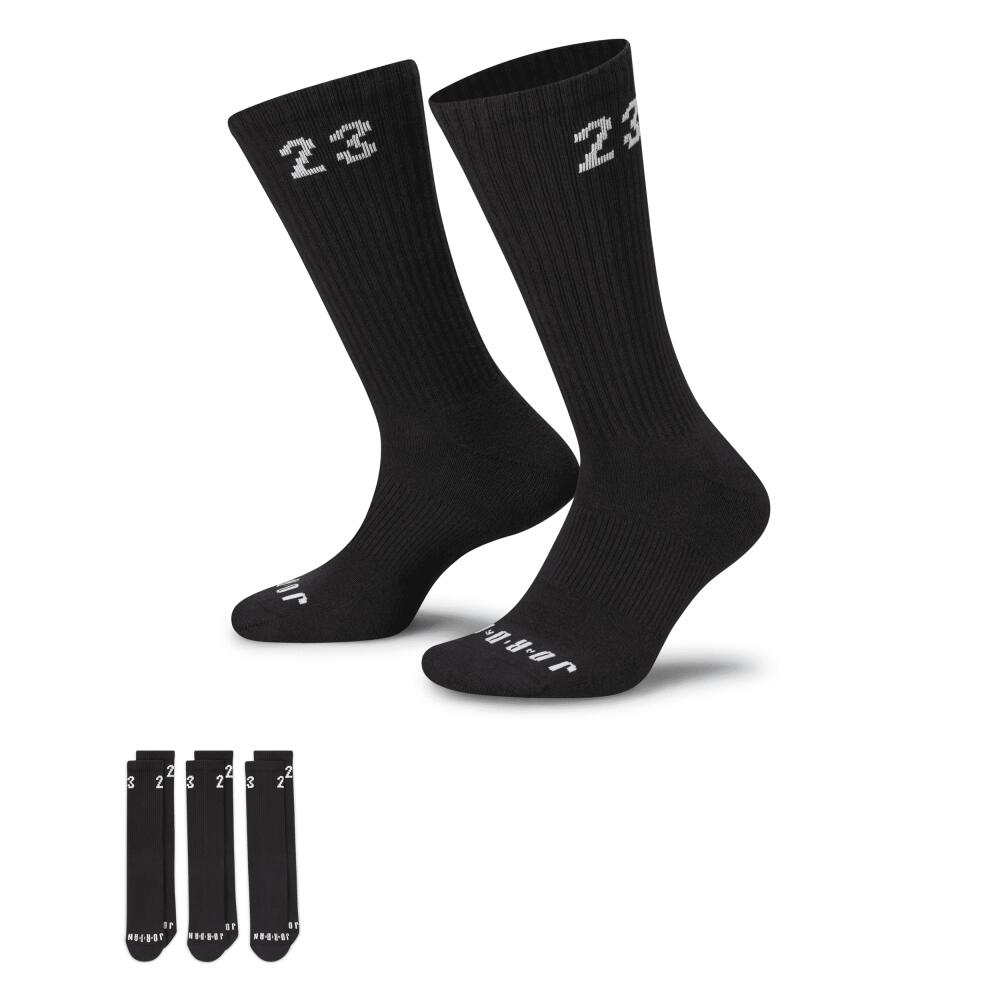 Jordan Essentials Crew Socks (3 Pairs) in Black Cover