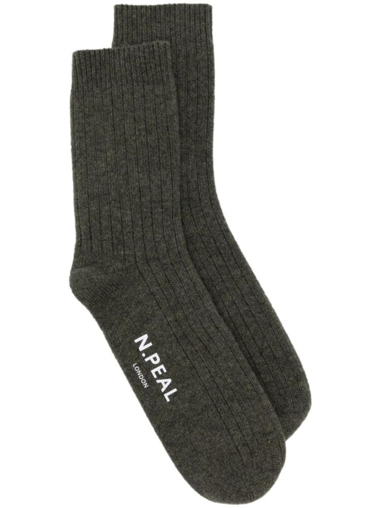 N.Peal cashmere house socks - Green Cover