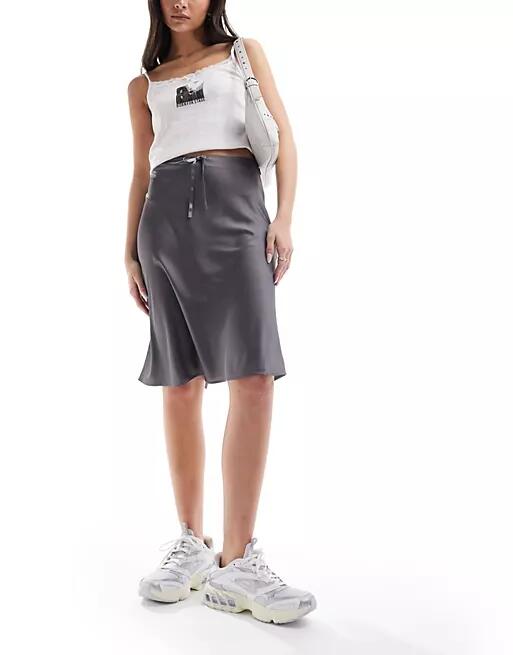 Monki satin a-line midi skirt with front bow detail in gray-Black Cover