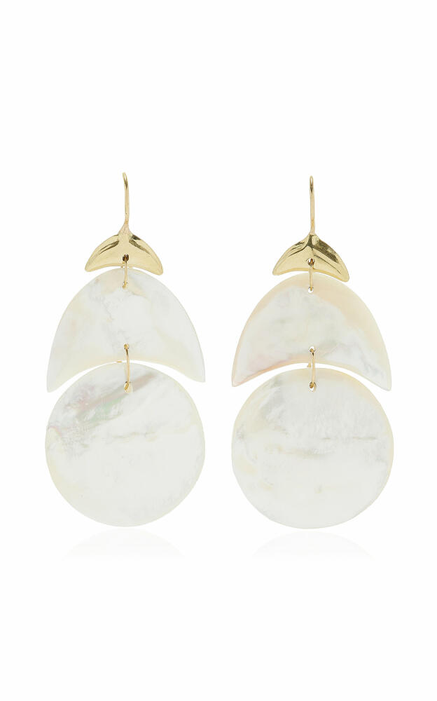 Ten Thousand Things - Small Arp 18k Yellow Gold Mother-Of-Pearl Earrings - White - Gifts For Her Cover