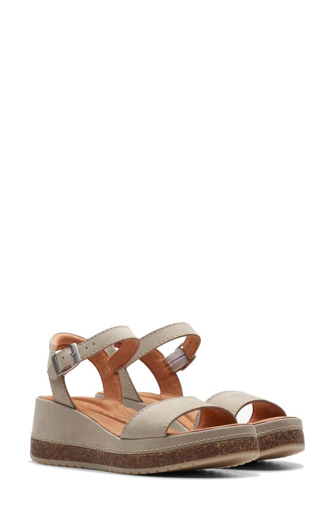 Clarks(r) Kassanda Lily Wedge Sandal in Stone Nubuck Cover