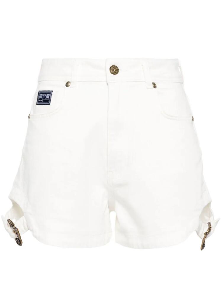 Versace Jeans Couture Baroque Buckle denim shorts - White Cover