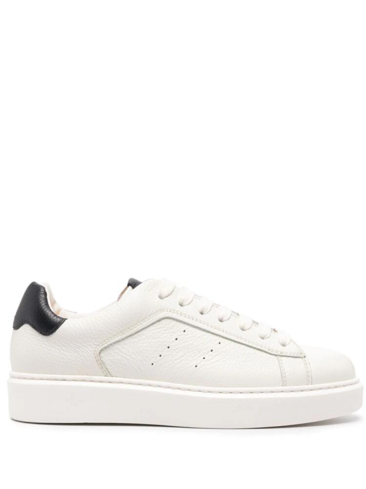 Doucal's tumbled leather sneakers - White Cover