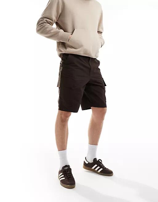 ASOS DESIGN cargo shorts in brown Cover