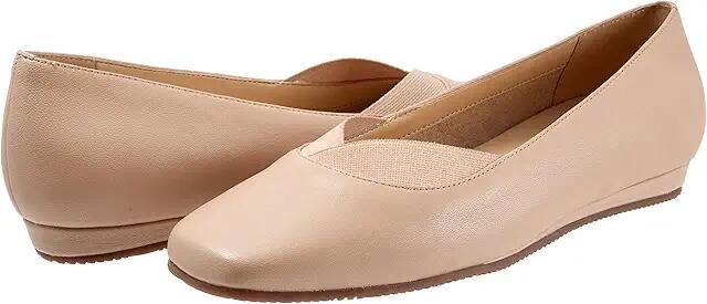 SoftWalk Vianna (Nude) Women's Shoes Cover