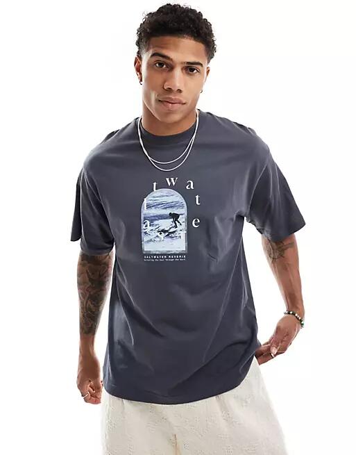 Pull & Bear saltwater printed t-shirt in dark gray Cover