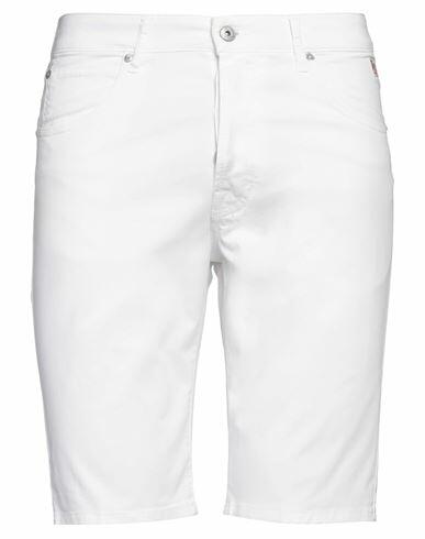 Roÿ Roger's Man Shorts & Bermuda Shorts White Cotton, Elastane Cover