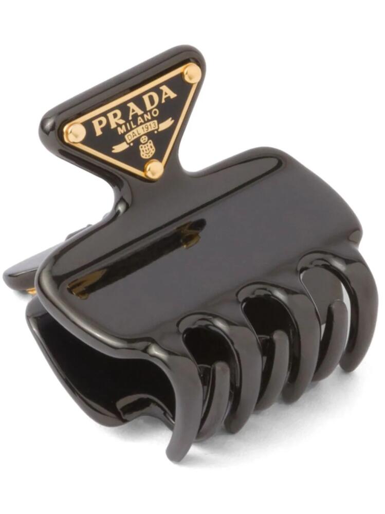 Prada triangle-logo claw clip - Black Cover