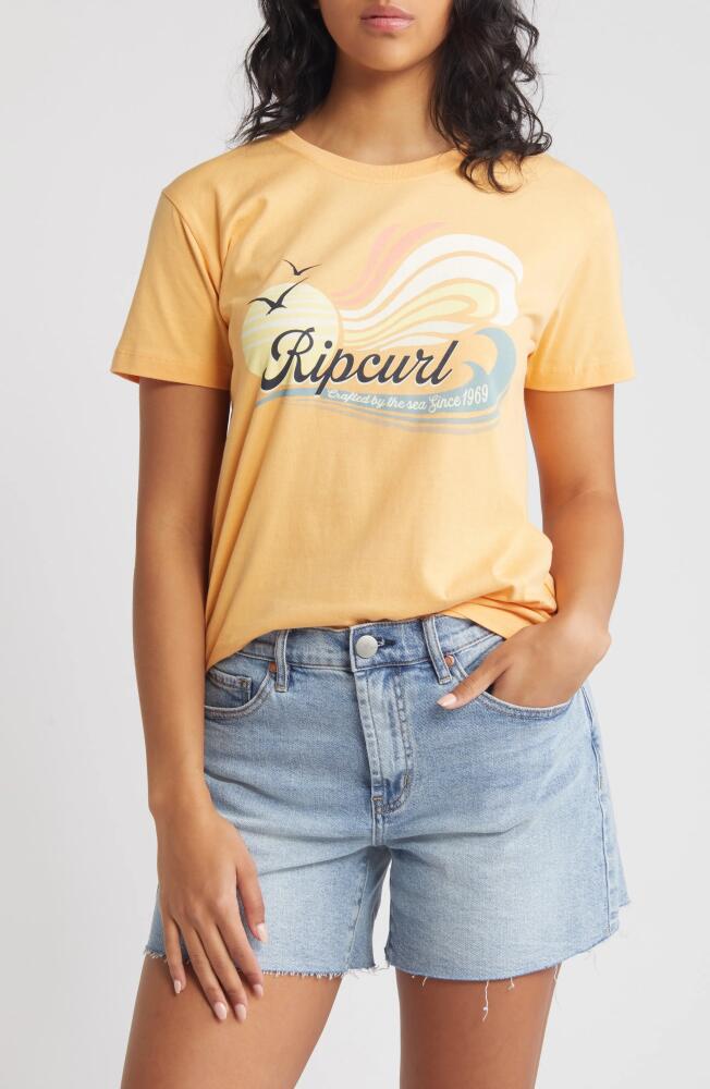 Rip Curl Sun Wave Graphic T-Shirt in Orange Cover