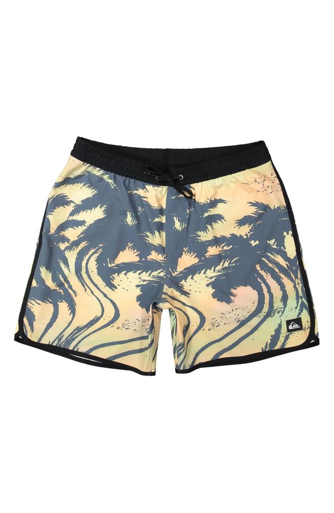 Quiksilver Surfsilk Scallop Swim Trunks in Black Cover