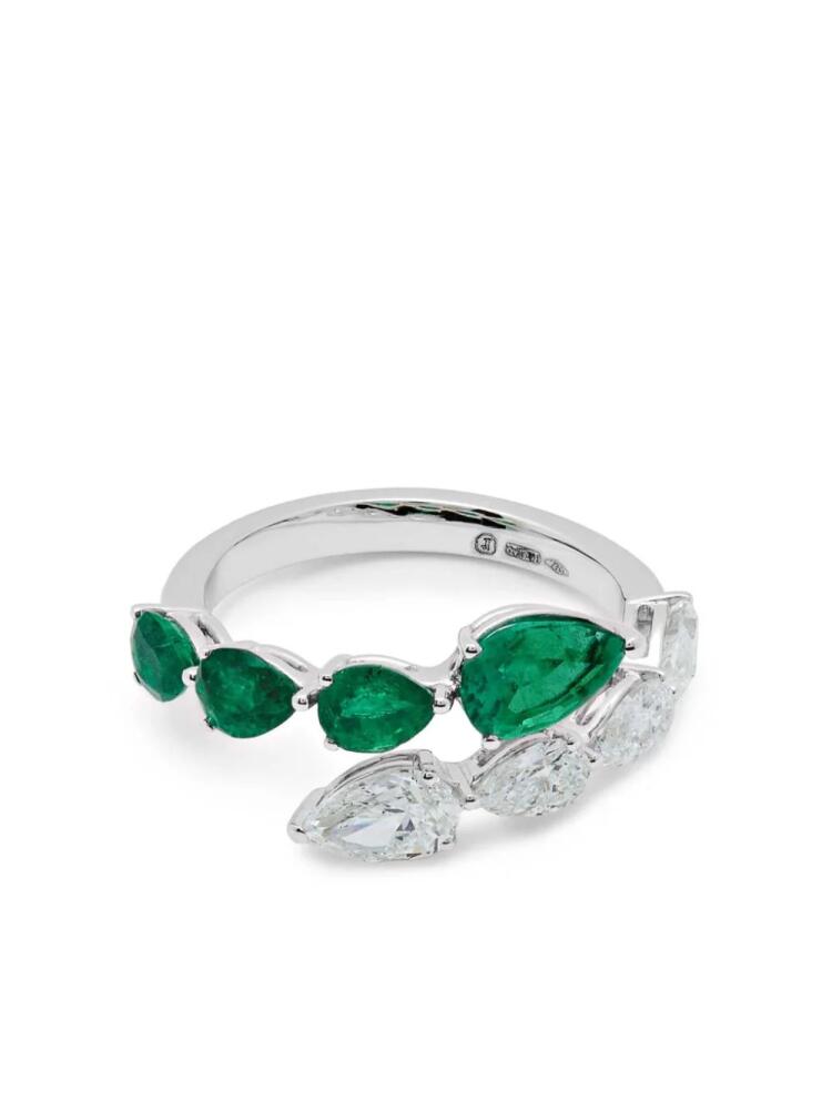 Jewels Aficionado 18kt white gold Bypass emerald and diamond ring - Silver Cover