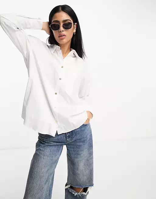 River Island poplin boyfriend shirt in white Cover