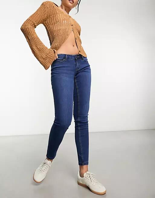 Noisy May Allie low rise skinny jeans in medium blue Cover