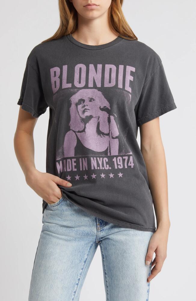 Vinyl Icons Blondie 1974 Cotton Graphic T-Shirt in Washed Black Cover