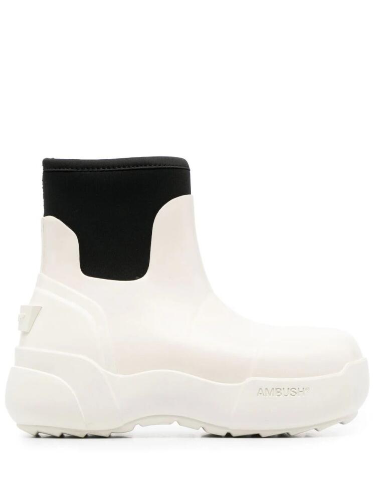 AMBUSH panelled ankle boots - White Cover