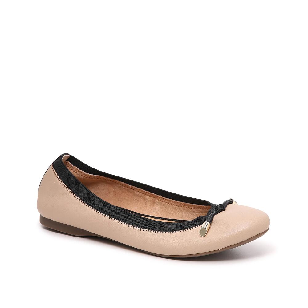 Kelly & Katie Perri Ballet Flat | Women's | Beige/Black Cover