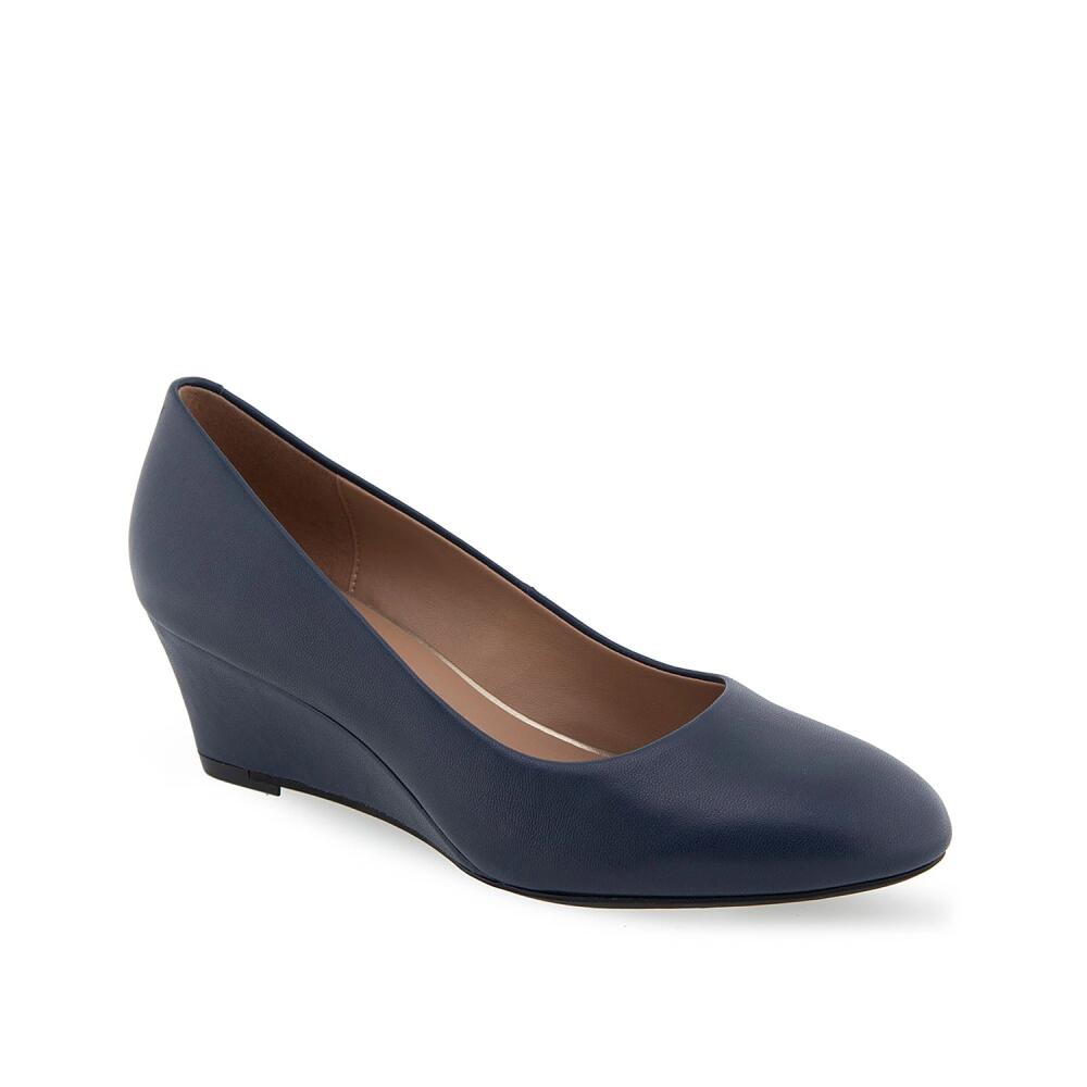 Aerosoles Iris Wedge Pump | Women's | Navy Leather Cover