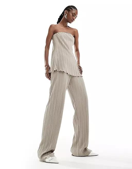 Extro & Vert Premium soft touch plisse pants in metallic latte - part of a set-Brown Cover