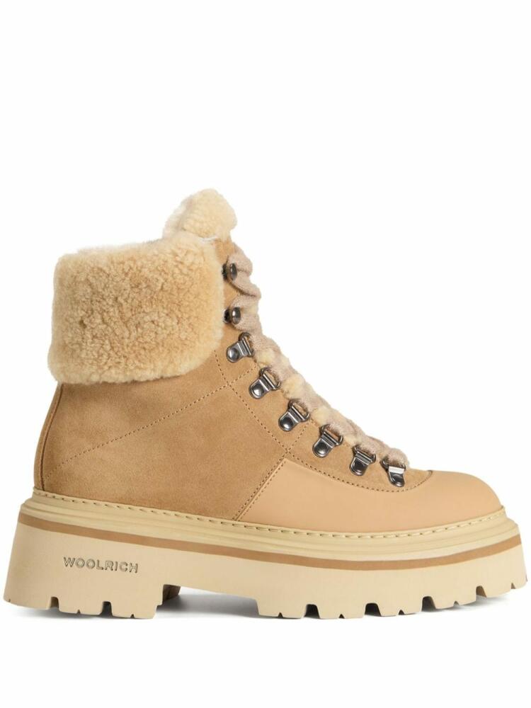 Woolrich sheepskin hiking boots - Neutrals Cover