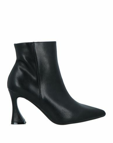 Francesco Milano Woman Ankle boots Black Leather Cover