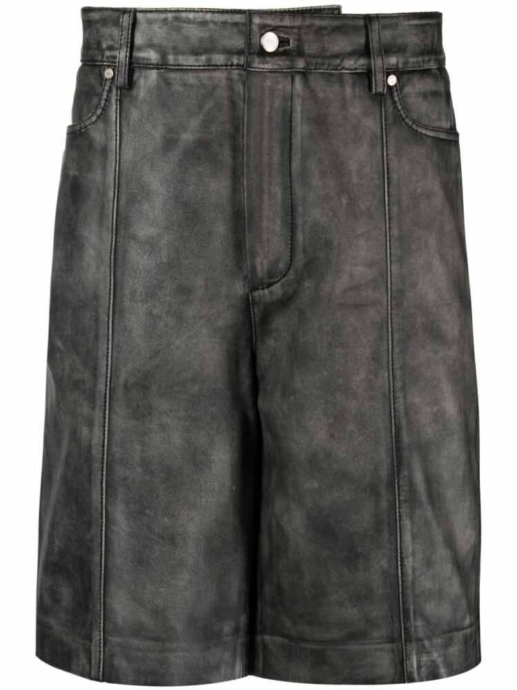 Han Kjøbenhavn faded straight-leg leather shorts - Grey Cover