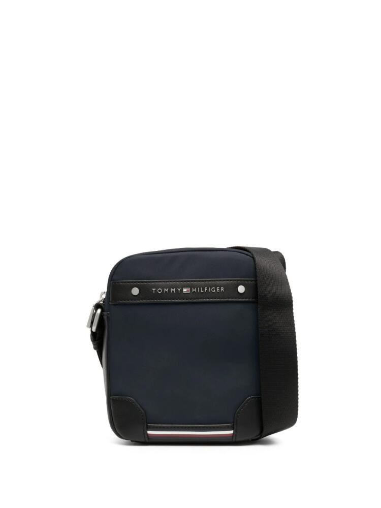 Tommy Hilfiger Central Repreve Mini messenger bag - Blue Cover