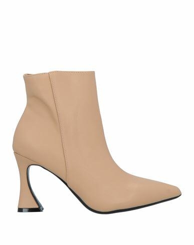 Francesco Milano Woman Ankle boots Sand Leather Cover