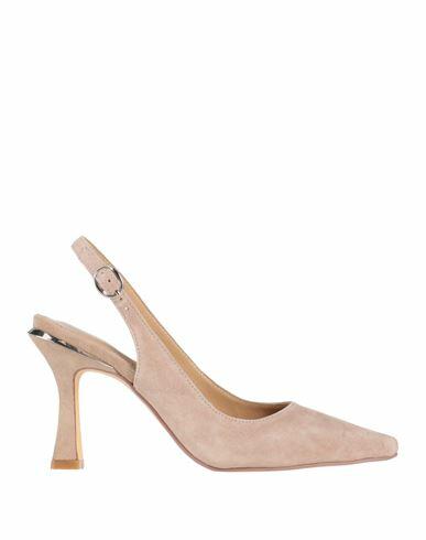 Alma En Pena. Woman Pumps Beige Leather Cover