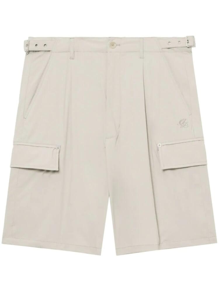 izzue logo-embroidered cargo shorts - Neutrals Cover