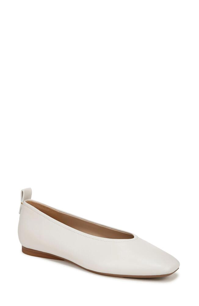 27 EDIT Naturalizer Carla Flat in Warm White Leather Cover