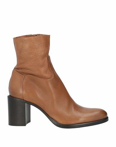 Strategia Woman Ankle boots Camel Leather Cover